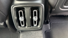 Volvo Xc40 2.0 B4P Momentum 5dr Auto [7 speed] Petrol Estate